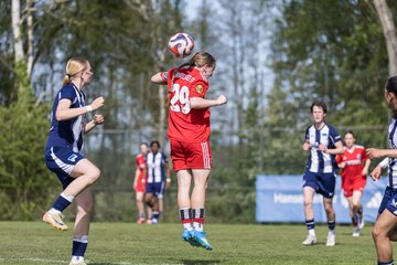 Bild 445 - wBJ Hamburger SV - Hertha BSC : Ergebnis: 5:2